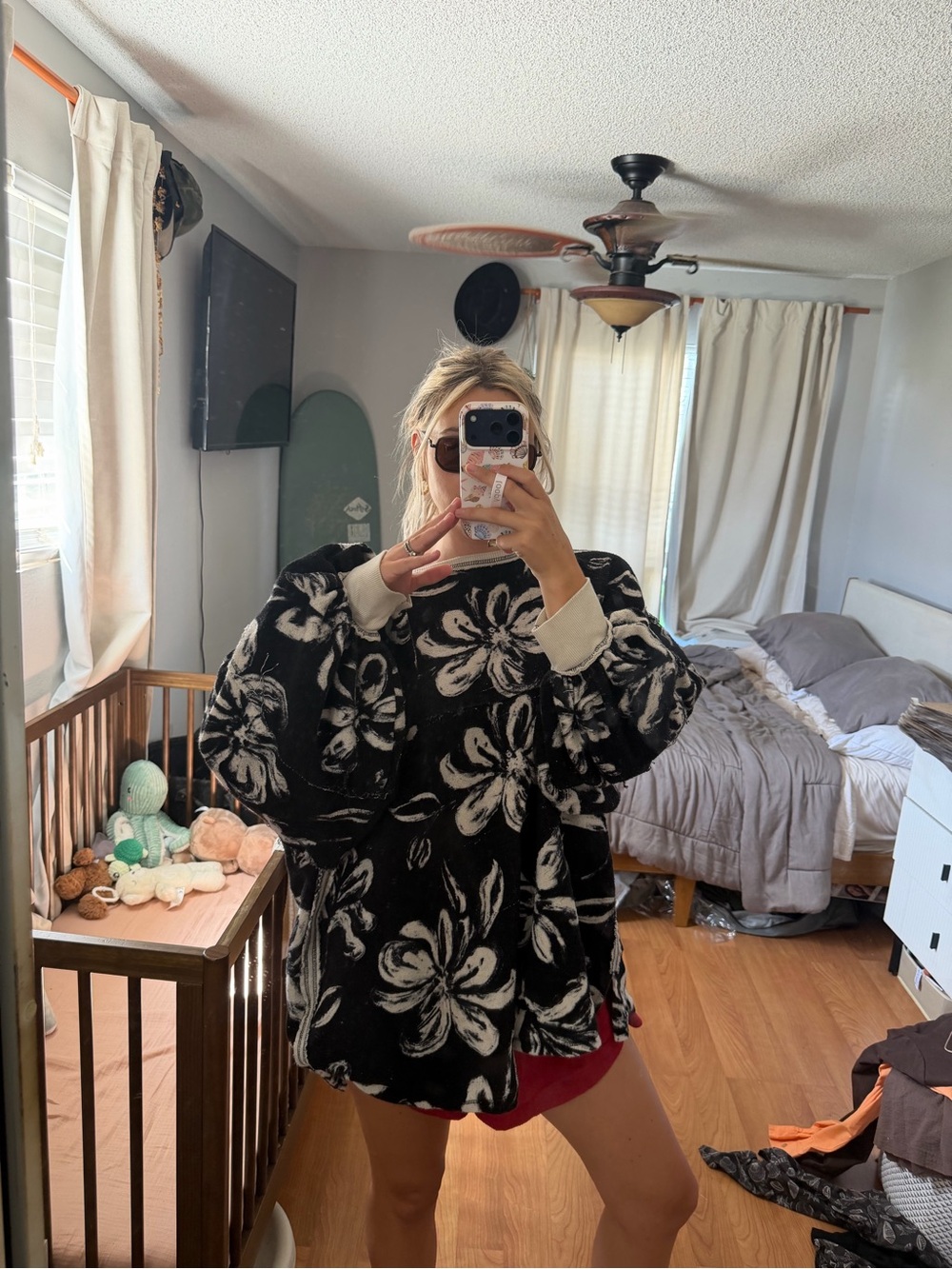 FREE PEOPLE SWEATSHIRT